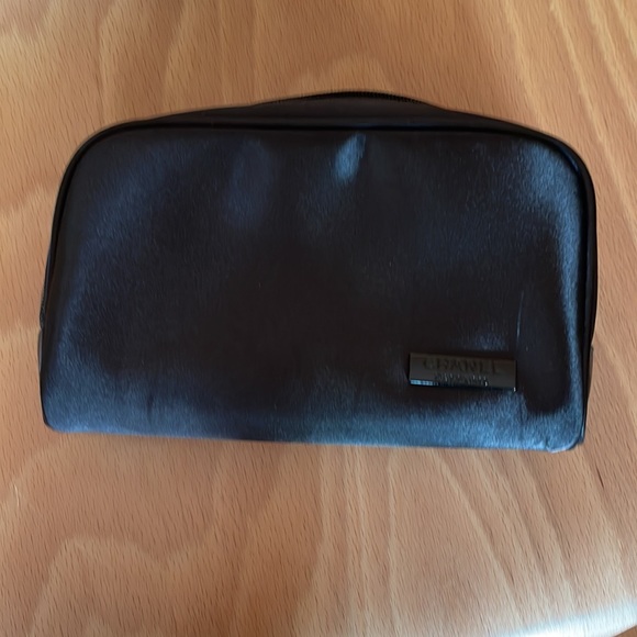 Chanel parfums cosmetic bag - Picture 2 of 6